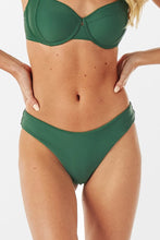 Charger l'image dans la galerie, Bas de bikini taille basse vert