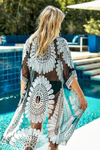 Charger l'image dans la galerie, Cover Up au crochet Tournesol noir
