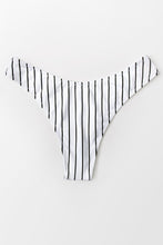Charger l'image dans la galerie, Bas de bikini taille basse ray¨¦ blanc