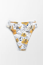 Charger l'image dans la galerie, Bas de bikini blanc ¨¤ d¨¦coupes nou¨¦ ¨¤ fleurs