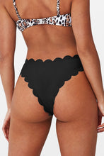 Charger l'image dans la galerie, Bas de bikini ¨¤ bordure festonn¨¦e