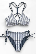 Charger l'image dans la galerie, Bikini la?age ¨¤ rayures et ¨¤ lani¨¨res marine et blanc