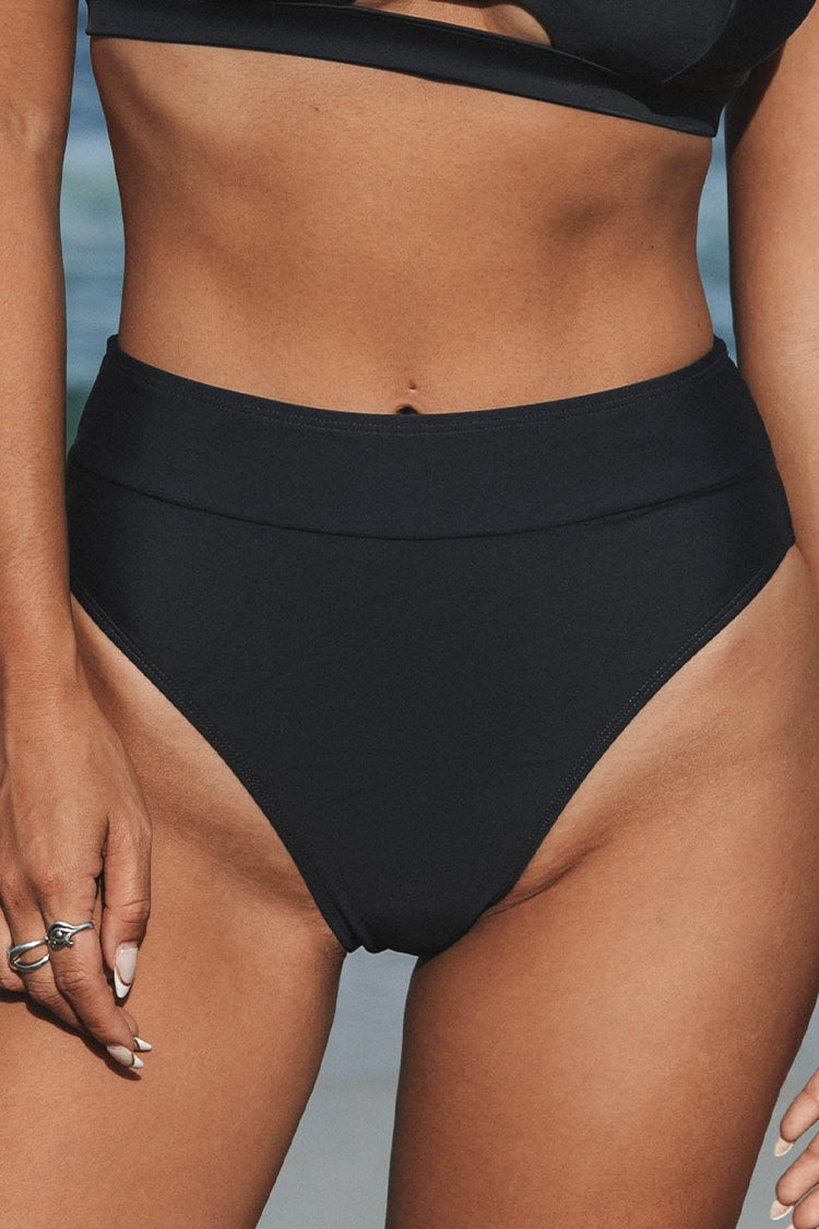 Bas de bikini noir taille haute