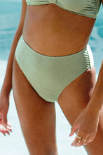 Charger l&#39;image dans la galerie, Bas de bikini textur¨¦ taille haute vert
