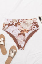 Charger l&#39;image dans la galerie, Bas de bikini grande taille fleuri

