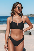 Charger l&#39;image dans la galerie, Bikini noir taille basse d¨¦coup¨¦ ¨¤ bretelles crois¨¦es dans le dos
