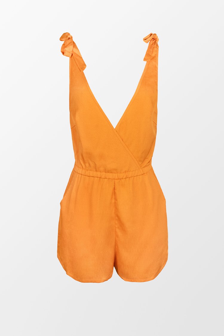 Combinaison orange avec n?uds sur l'¨¦paule