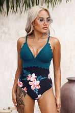 Charger l&#39;image dans la galerie, Maillot de bain une pi¨¨ce festonn¨¦ d¨¦coup¨¦
