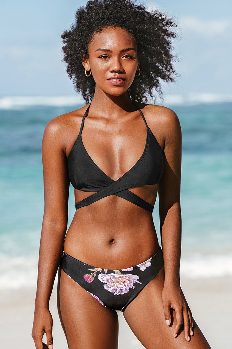 Bikini cache-c?ur noir taille basse et ¨¤ dos nu