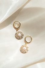 Charger l&#39;image dans la galerie, Boucles d&#39;oreilles g¨¦om¨¦triques perles d&#39;imitation
