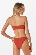 Charger l&#39;image dans la galerie, Bikini bandeau rouge ¨¤ lacets
