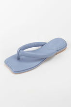 Charger l&#39;image dans la galerie, Sandales tongs bleues
