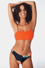 Charger l&#39;image dans la galerie, Bas de bikini taille basse imprim¨¦ floral bleu marine 

