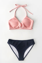 Charger l&#39;image dans la galerie, Bikini halter textur¨¦ rose et bleu marine
