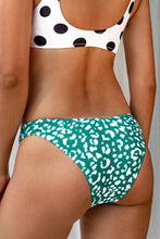 Charger l&#39;image dans la galerie, Bas de bikini ¨¦chancr¨¦ l¨¦opard vert
