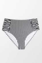 Charger l&#39;image dans la galerie, Bas de bikini grande taille ray¨¦ et fronc¨¦
