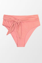 Charger l&#39;image dans la galerie, Bas de bikini rose taille moyenne avec ceinture
