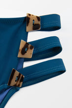 Charger l&#39;image dans la galerie, Bikini taille haute boutonn¨¦ bleu marine ¨¤ bretelles 
