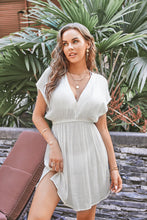 Charger l&#39;image dans la galerie, Cover up pull ¨¤ manches courtes et col en V
