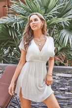 Charger l&#39;image dans la galerie, Cover up pull ¨¤ manches courtes et col en V
