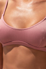 Charger l&#39;image dans la galerie, Bikini taille haute avec d¨¦coupes rose

