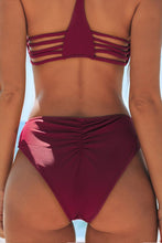 Charger l&#39;image dans la galerie, Bas de bikini taille moyenne bordeaux
